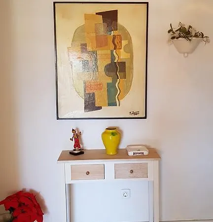 Cosy 3 Bedroom In Los Cristianos *