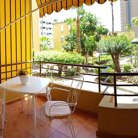 Cosy 3 Bedroom In Los Cristianos *